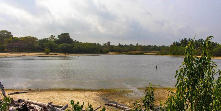 Perfect Beach Plot with Lagoon Views-3-3