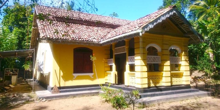 Pretty Colonial House among Paddy Fields-2