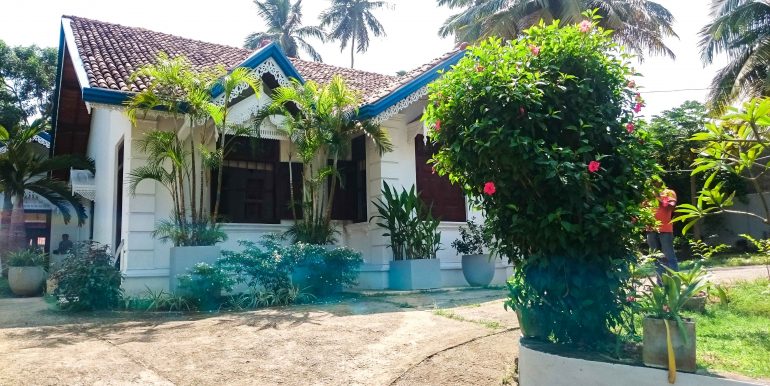 Stunning Colonial Villa with Swimming Pool and Large Garden (1 of 5)