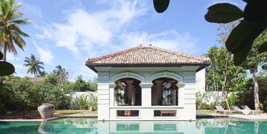 Splendid Colonial House very close to the beach