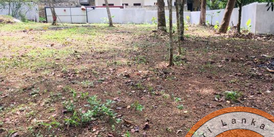 Excellent plot for upmarket villa