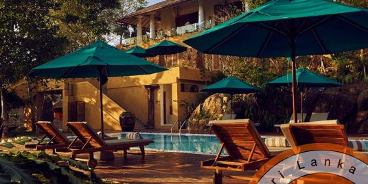 Glamorous Villa with the Best View in Unawatuna