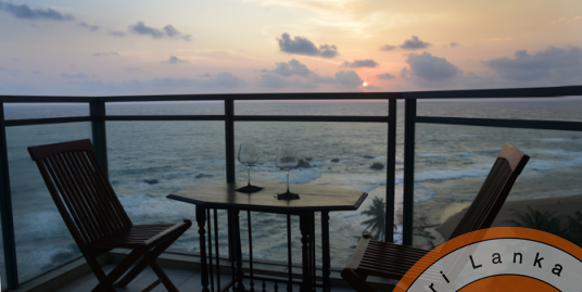 Luxury Ocean Front Penthouse, very close to Galle Fort