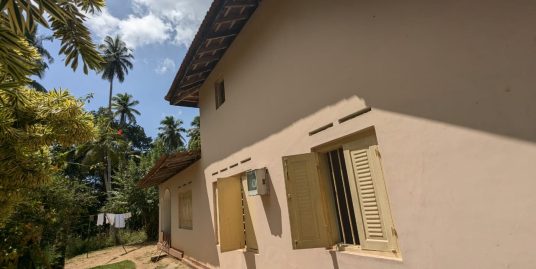 Large land in superb location, perfect  for retreat